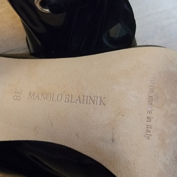 Manolo Blahnik Tie-Up Heels - Picture 10 of 11